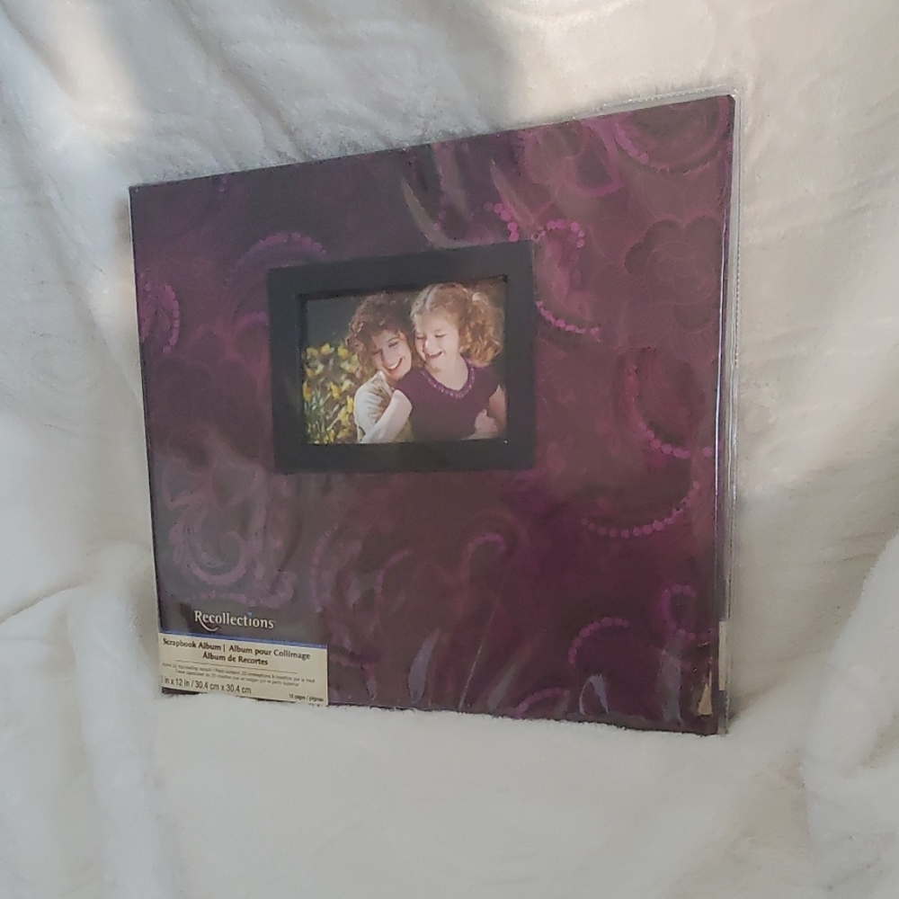 RECOLLECTIONS  SCRAPBOOK ALBUM